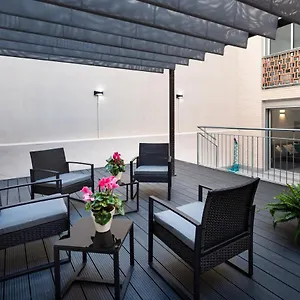 https://8-lacus-duplex.top-hotels-tarragona.com